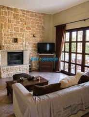 Μονοκατοικία 272 τ.μ. για πώληση, Αχαΐα, Αιγιάλεια-thumb-1