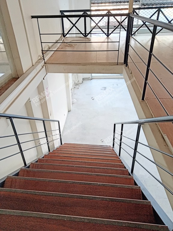 Κατάστημα 320 τ.μ. προς ενοικίαση, Άγιος Δημήτριος Αττικής