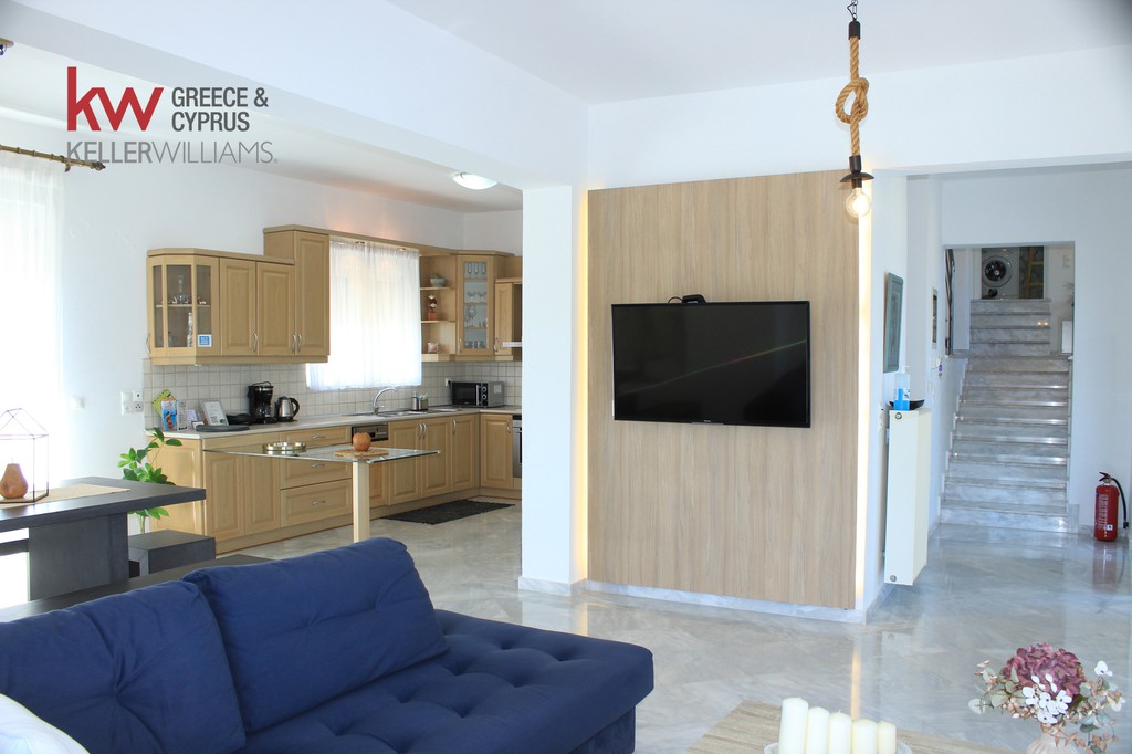 Συγκρότημα διαμερισμάτων 271 τ.μ. προς πώληση, Βαφές