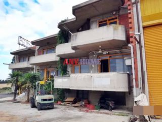 Επιχειρηματικό κτίριο 1.300 τ.μ. για ενοικίαση