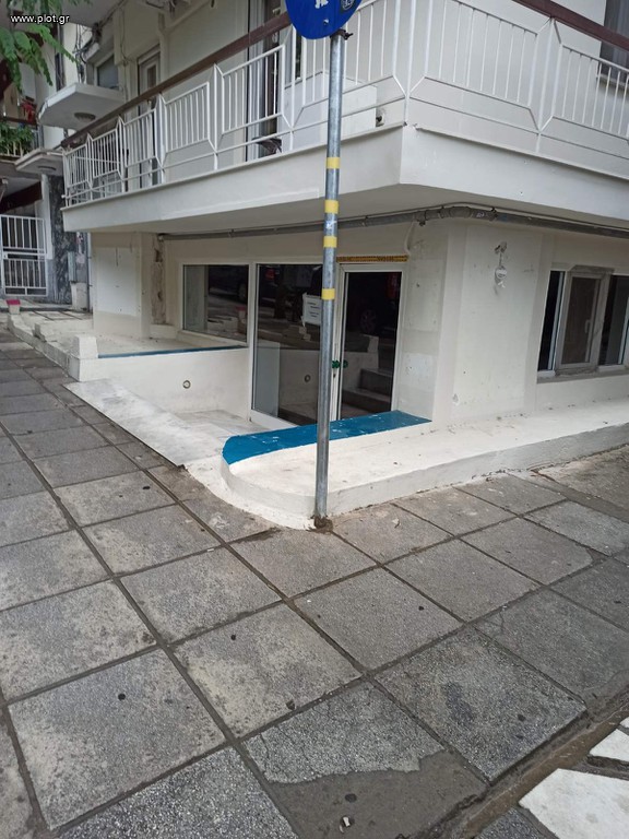 Κατάστημα 105 τ.μ. προς πώληση, Άνω Τούμπα
