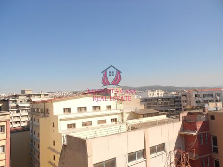 Γραφείο 90 τ.μ. πρός πώληση