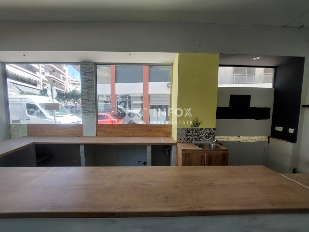 Κατάστημα 55 τ.μ. προς ενοικίαση, Κάτω Αναγέννηση