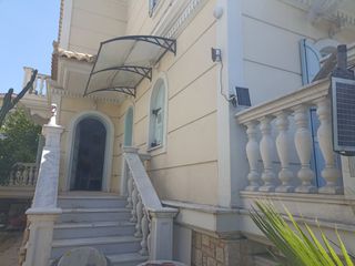 Επιχειρηματικό κτίριο 240 τ.μ. για πώληση