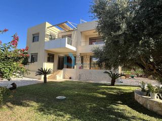 Μονοκατοικία 300 τ.μ. για πώληση