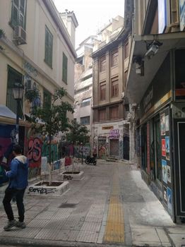 Business bulding 1.000 sqm for sale