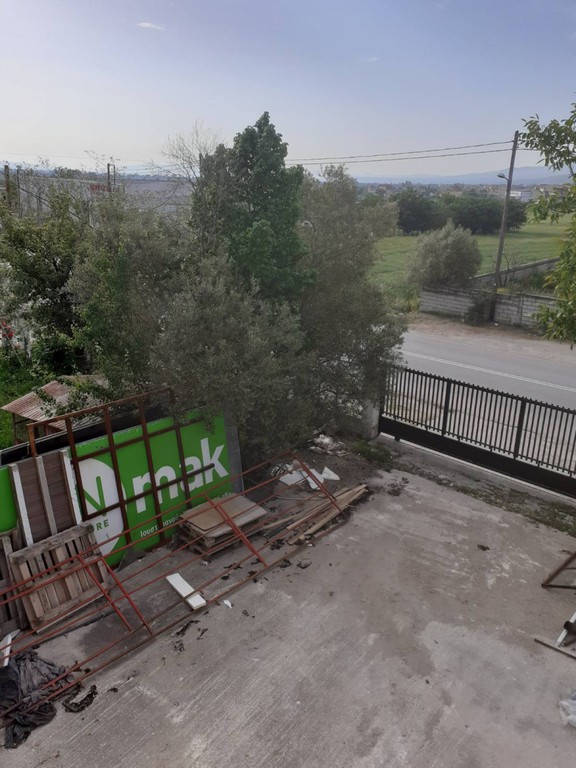 Κτίριο 850 τ.μ. προς πώληση, Ακροχώρι
