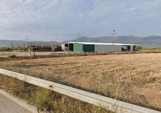Βιομηχανικός χώρος 2.240 τ.μ. για πώληση