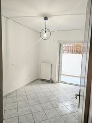 Διαμέρισμα 52 τ.μ. για πώληση, Πειραιάς, Καστέλλα-thumb-6