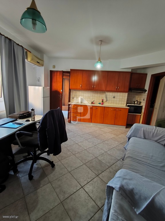 Studio / γκαρσονιέρα 30 τ.μ. προς ενοικίαση, Άνω Πόλη