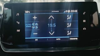 Peugeot 2008 2023 2008-thumb-4