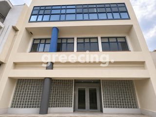 Επιχειρηματικό κτίριο 740 τ.μ. για πώληση