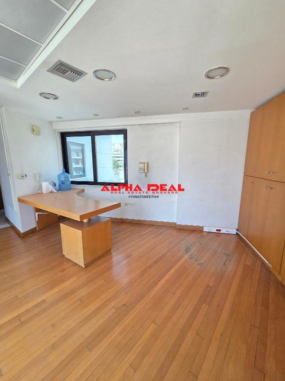 Επιχειρηματικό κτίριο 375 τ.μ. πρός ενοικίαση, Πειραιάς - Προάστια, Κερατσίνι