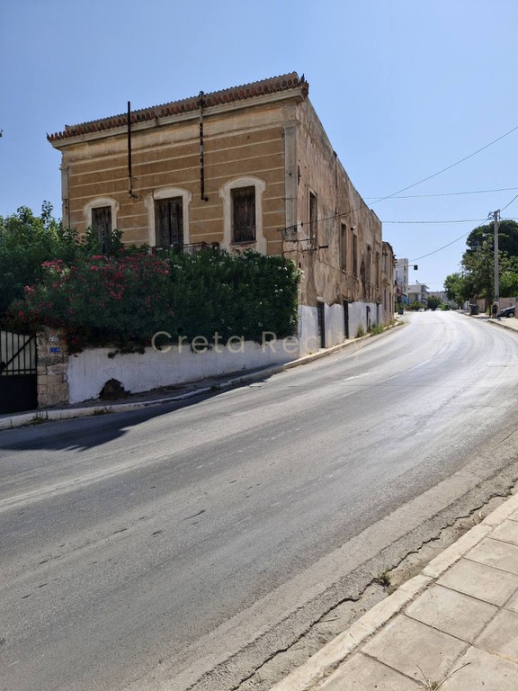 Μονοκατοικία 450 τ.μ. προς πώληση, Ταμπακαριά