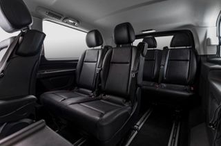 Mercedes-Benz Vito 2018 9 θεσιο-thumb-5
