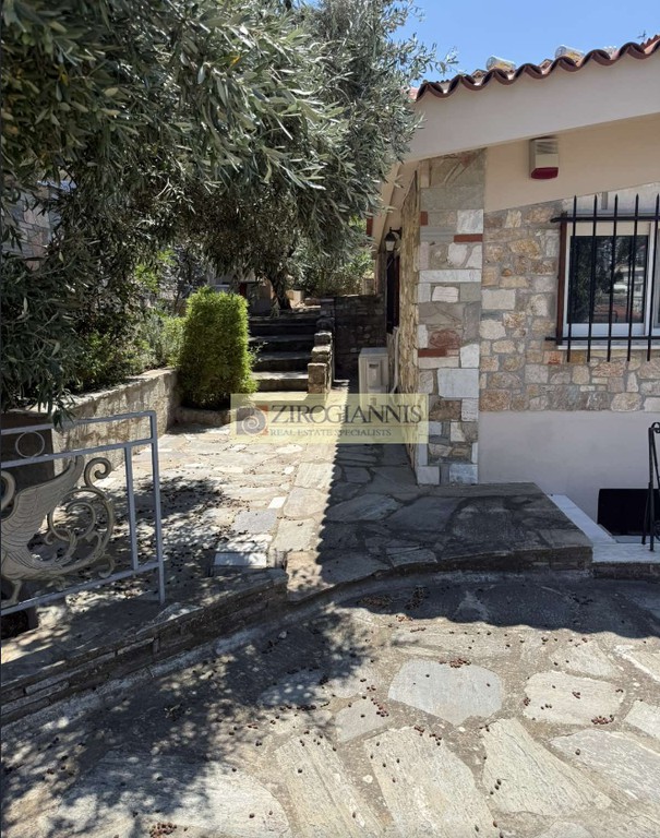 Μονοκατοικία 200 τ.μ. πρός ενοικίαση, Αθήνα - Βόρεια Προάστια, Πεντέλη