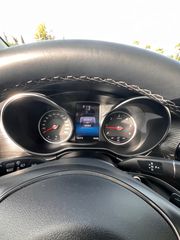 Mercedes-Benz V 220 2024 V220 4Matic-thumb-16