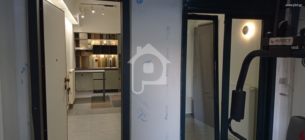 Studio / γκαρσονιέρα 40 τ.μ. προς ενοικίαση, Νέο Σιράκο