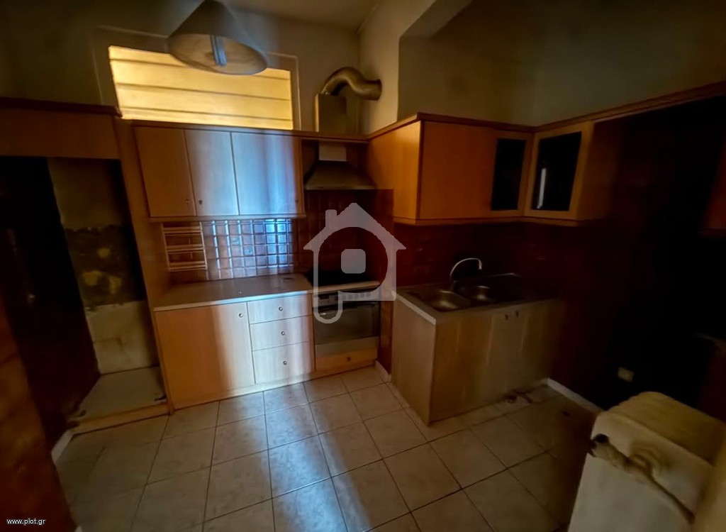 Studio / γκαρσονιέρα 70 τ.μ. προς ενοικίαση, Πλατεία Αμερικής