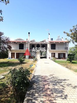 Building 442 sqm for sale