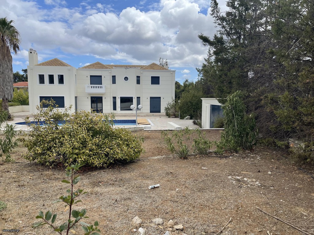 Μονοκατοικία 840 τ.μ. πρός πώληση, Αθήνα - Βόρεια Προάστια, Σταμάτα