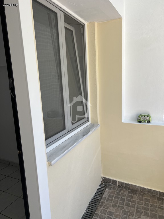 Studio / γκαρσονιέρα 65 τ.μ. προς ενοικίαση, Φούρεσι