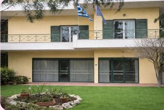 Επιχειρηματικό κτίριο 340 τ.μ. για ενοικίαση