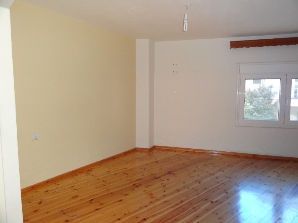Studio / γκαρσονιέρα 50 τ.μ. προς ενοικίαση, Νέο Σιράκο