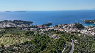 Αγροτεμάχια 2.300 τ.μ. για πώληση