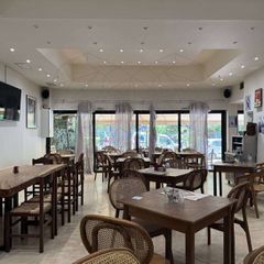 Store 140 sqm for sale