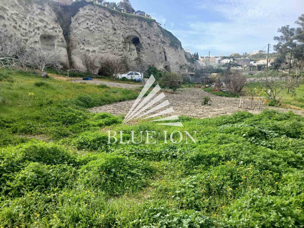 Αγροτεμάχια 1.540 τ.μ. πρός πώληση, Κυκλάδες, Σαντορίνη