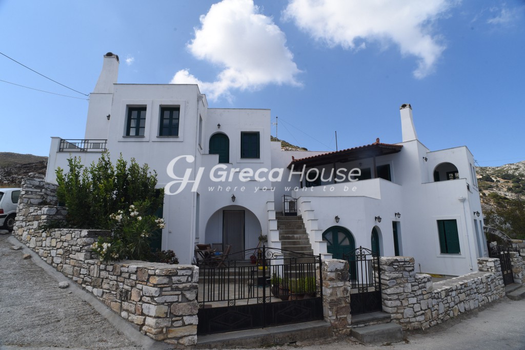 Συγκρότημα διαμερισμάτων 380 τ.μ. πρός πώληση, Κυκλάδες, Νάξος
