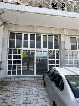Store 81 sqm for sale