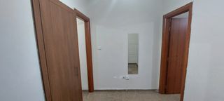 Διαμέρισμα 50 τ.μ. για ενοικίαση, Πειραιάς, Πασαλιμάνι-thumb-1