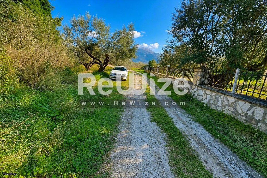 Αγροτεμάχια 5.825 τ.μ. πρός πώληση, Αιτωλοακαρνανία, Αλυζία