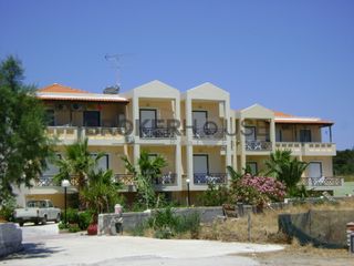 Ξενοδοχείο 1.000 τ.μ. προς πώληση, Πολιχνίτος Λέσβου-thumb-2