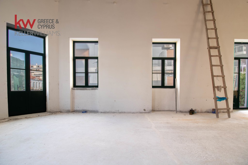 Επιχειρηματικό κτίριο 160 τ.μ. προς ενοικίαση, Πάτρα