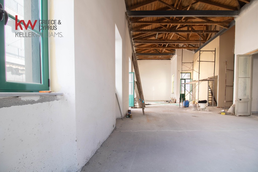 Επιχειρηματικό κτίριο 160 τ.μ. προς ενοικίαση, Πάτρα