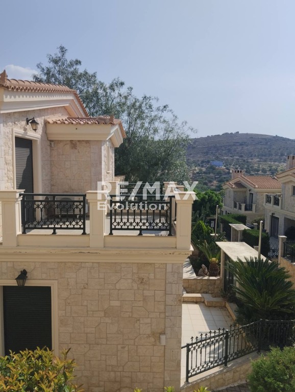 Μεζονέτα 210 τ.μ. πρός πώληση, Αττική - Υπόλοιπο, Κουβαράς