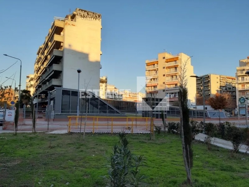Κατάστημα 442 τ.μ. προς πώληση, Ιπποκράτειο