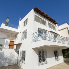 Μονοκατοικία 140 τ.μ. για ενοικίαση