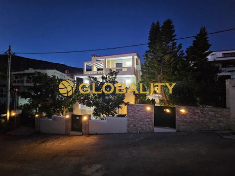 Villa 200 sqm for sale