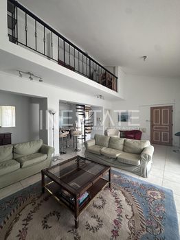 Maisonette 200 sqm for sale