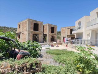 Συγκρότημα διαμερισμάτων 1.440 τ.μ. για πώληση