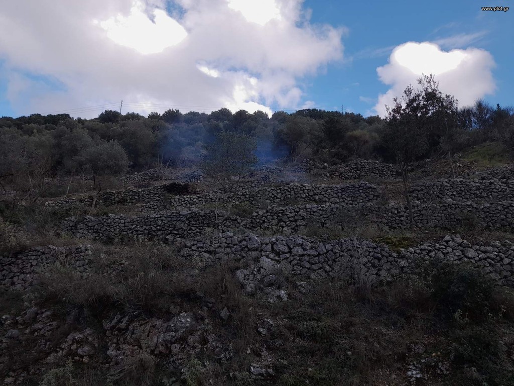 Οικόπεδο 1.213 τ.μ. προς πώληση, Ν. Λευκάδας, Λευκάδα