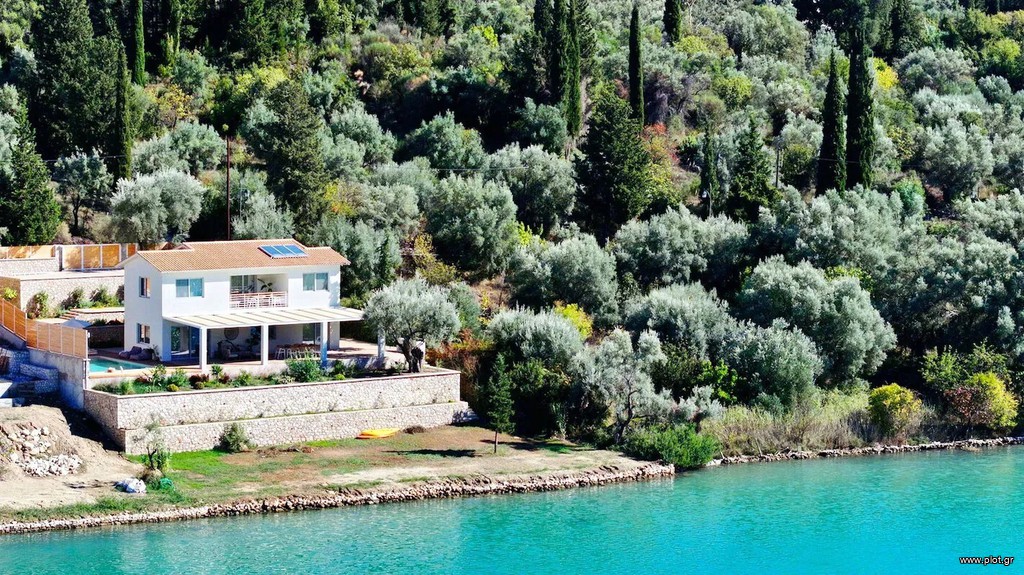 Βίλλα 200 τ.μ. προς πώληση, Ν. Λευκάδας, Μεγανήσι