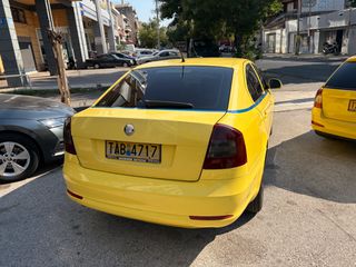 Skoda Octavia 2012 1.6 diesel-thumb-2