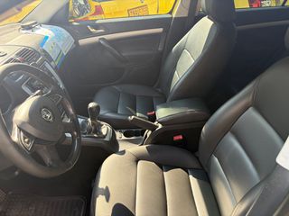 Skoda Octavia 2012 1.6 diesel-thumb-5