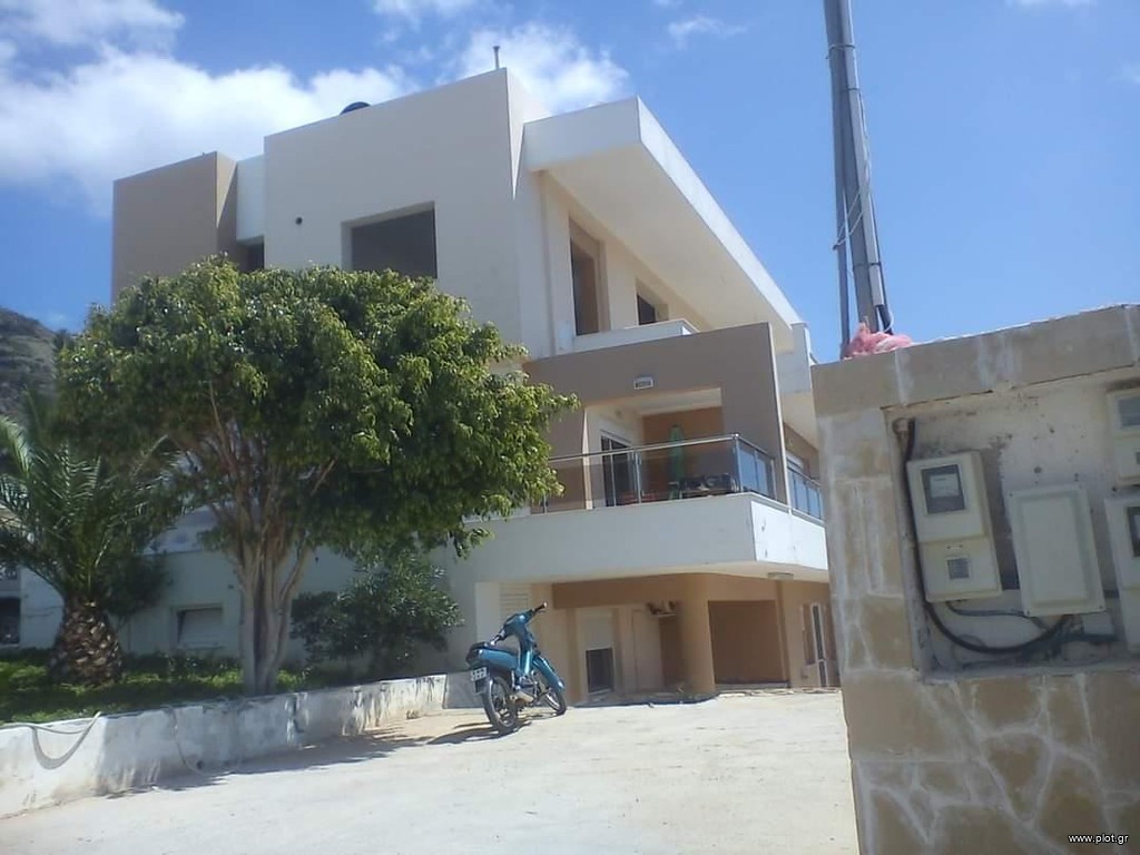 Συγκρότημα διαμερισμάτων 346 τ.μ. πρός πώληση, Ν. Λασιθίου, Μακρύς Γιαλός