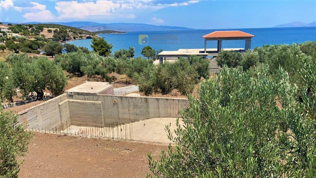 Μονοκατοικία 200 τ.μ. προς πώληση, Κουβέρτα